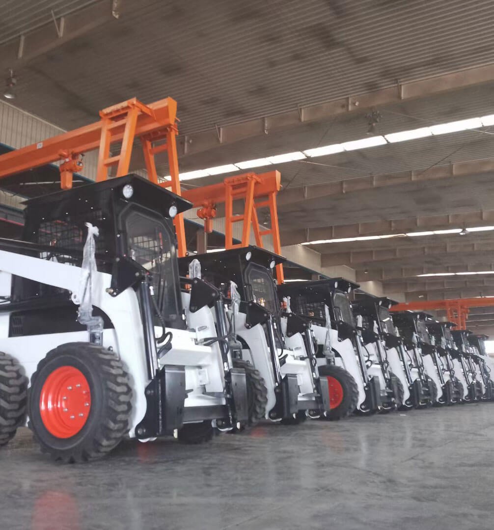 HIXEN skid steer loader ready for delivery